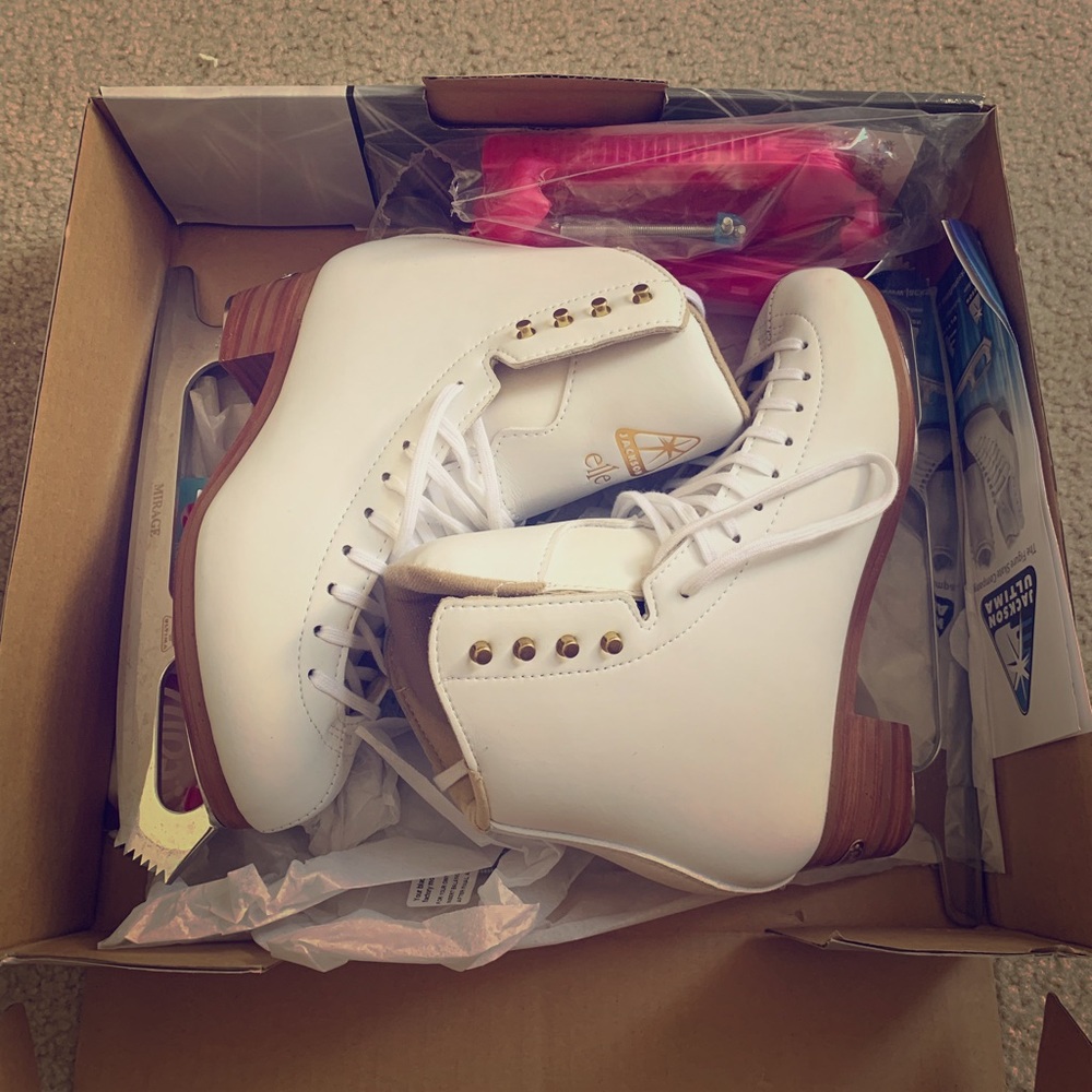 Jackson Ultima Elle Ice Figure Skates